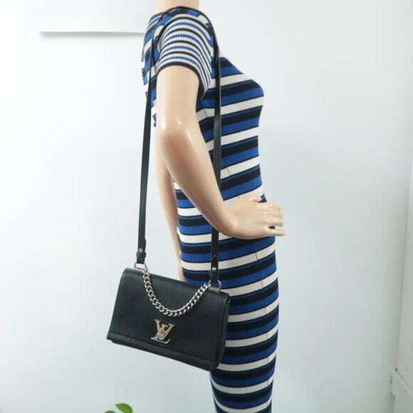 100% Authentic Louis Vuitton Lockme Black Leather Satchel 1126-112524 - Picture 11 of 11